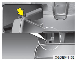 Kia Ceed: System Automatycznego Usuwania Zaparowania Szyb (Tylko Dla Układów Z Automatycznym Sterowaniem Klimatem, Jeśli Jest W Wyposażeniu) - Automatyczne Sterowanie Klimatem Wnętrza W Kabinie Samochodu - Odmrażanie Oraz Usuwanie Zaparowania Przedniej